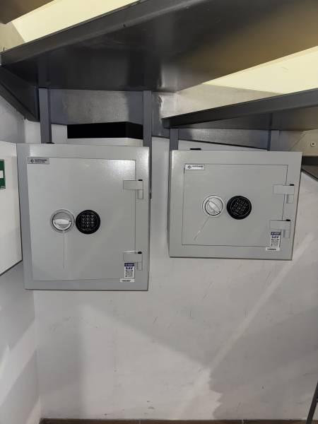 2 Coffre MB 100 & MB 70